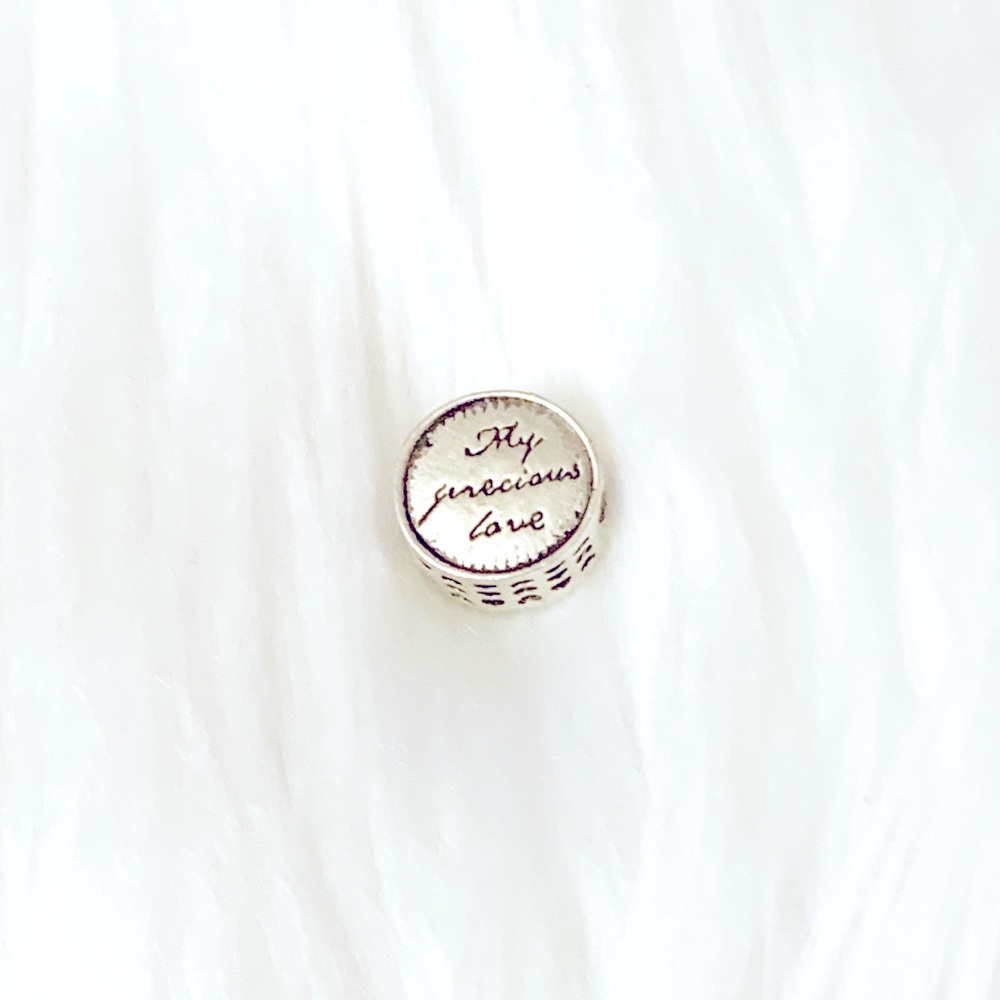 Silver Momma And Dumbo Spacer Bead - Picture 2 of 6